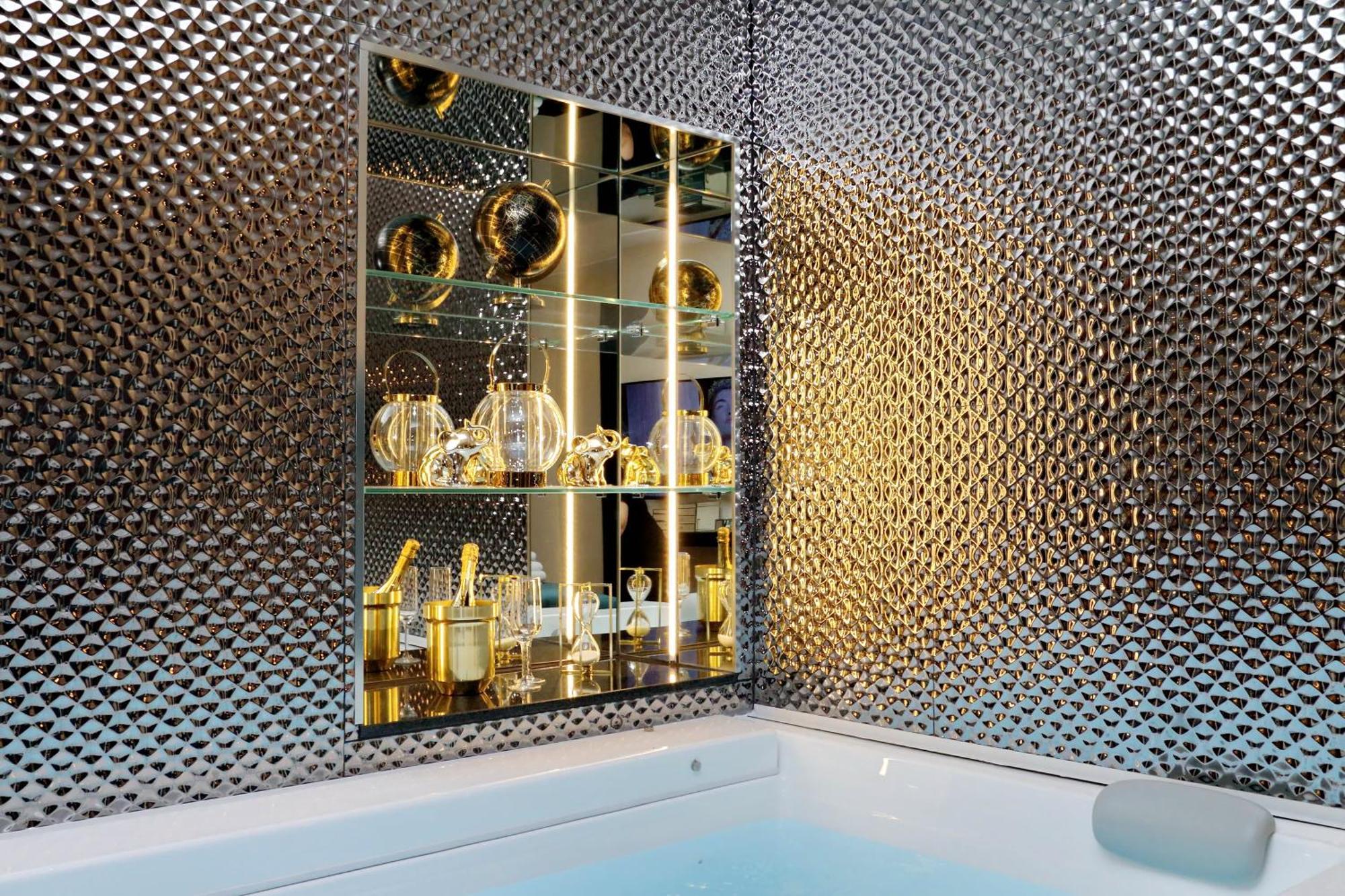 Spanish Gold Edition Rome Bagian luar foto